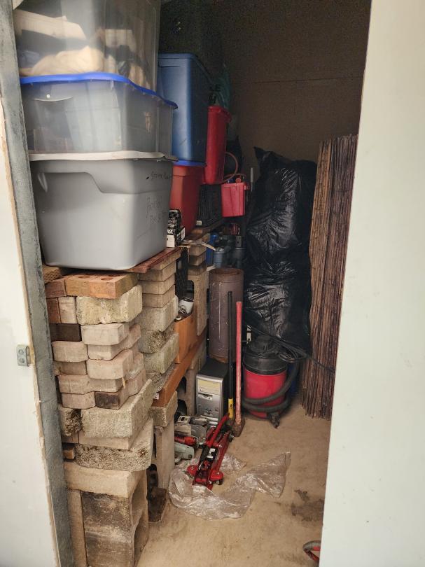 Storage Unit Auction in Roseburg, OR at Master Key Storage ends on 14th